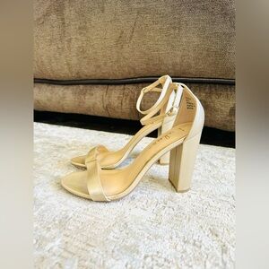 Lulus Taylor Gold ankle strap open toe heels 8.5